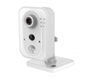 CAMARA IP COMPATIBLE ULTRASYNC TIPO CUBO IR 10M 1080P 4MM PIR WIFI AUDIO I/O INC. SD 16GB Y FUENTE